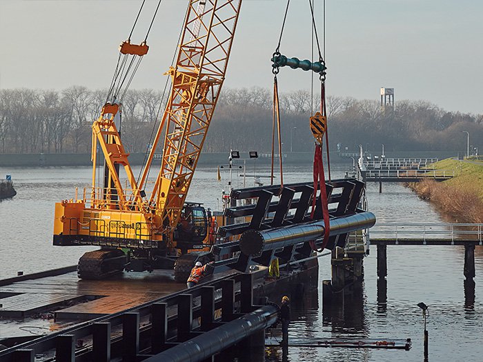 Kade- en oeverconstructies, remmings- en geleidewerken