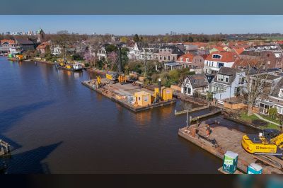 Bouwteam versterkt waterkering in Ouderkerk aan de Amstel