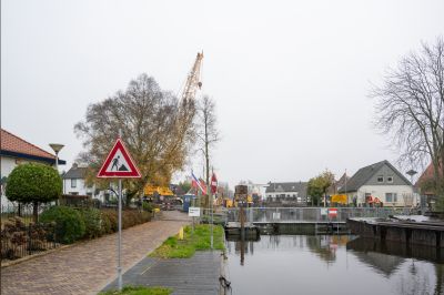 Vervangen kademuur in Ossenzijl