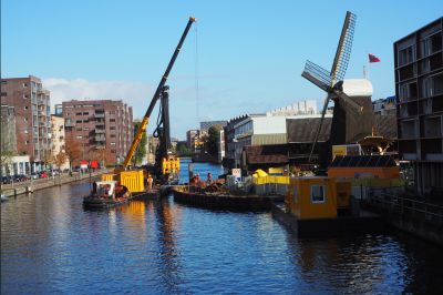 Nieuw materieel voor kadeherstel bij molen De Otter – Amsterdam-West