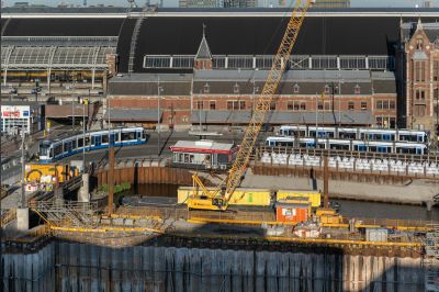 Als een MIJLPAAL boven water: Bouwkuip De Entree helemaal drooggelegd