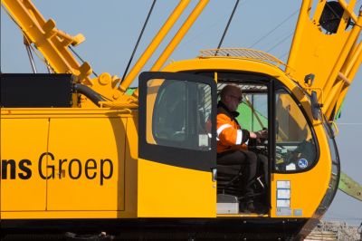 Stalen bouwkuip onderbouw Tafelbrug Aduard gereed