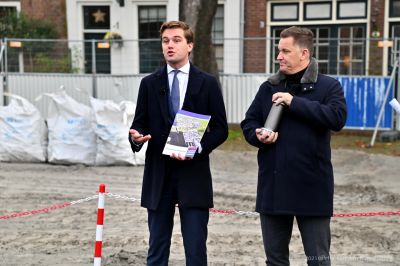 Startsein vervangen kademuren en sluisdeuren Kolksluis van Spaarndam