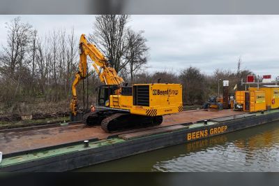 Nieuwe Hitachi ZX490-7 op maat gebouwd voor Beens Groep