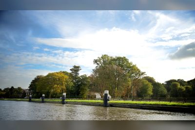 Vervangen oeverconstructie Rijn-Schiekanaal