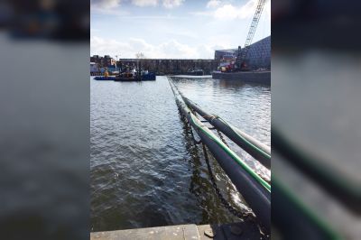 ‘Aanbrengen zinkerleidingen’, een specialisme van Beens Dredging