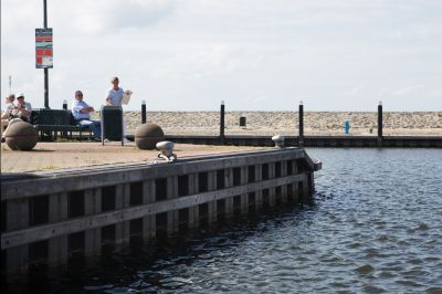 Vernieuwing ‘aanvaarvoorzieningen’ in de haven van Urk