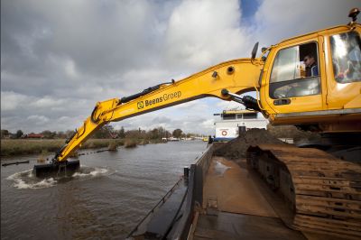 Vervangen oevers Noordhollands Kanaal