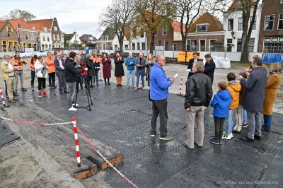 Startsein vervangen kademuren en sluisdeuren Kolksluis van Spaarndam