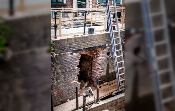 Pilot herstel kluismuren en kelders Kromme Nieuwegracht