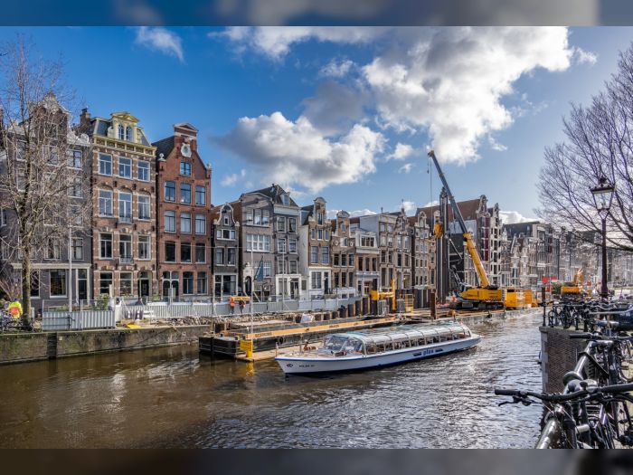 Vernieuwen kademuren in Amsterdam - Beens Groep