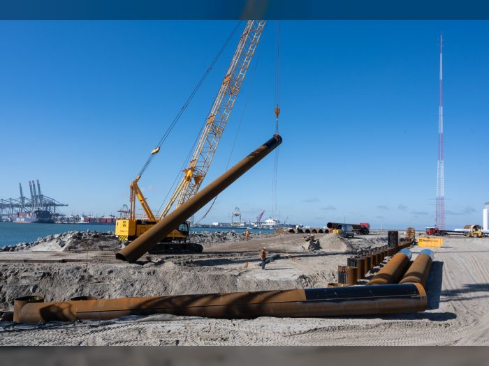 Een RoRo-kade aan de Maasvlakte - Beens Groep