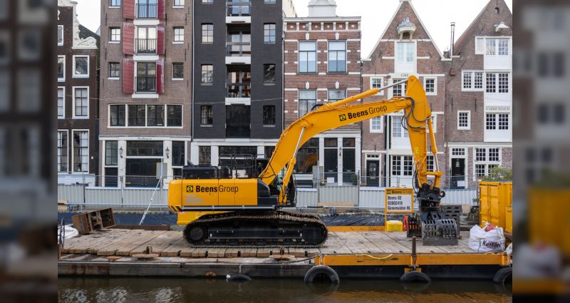 Hitachi ZX-300/LC7 Stage V