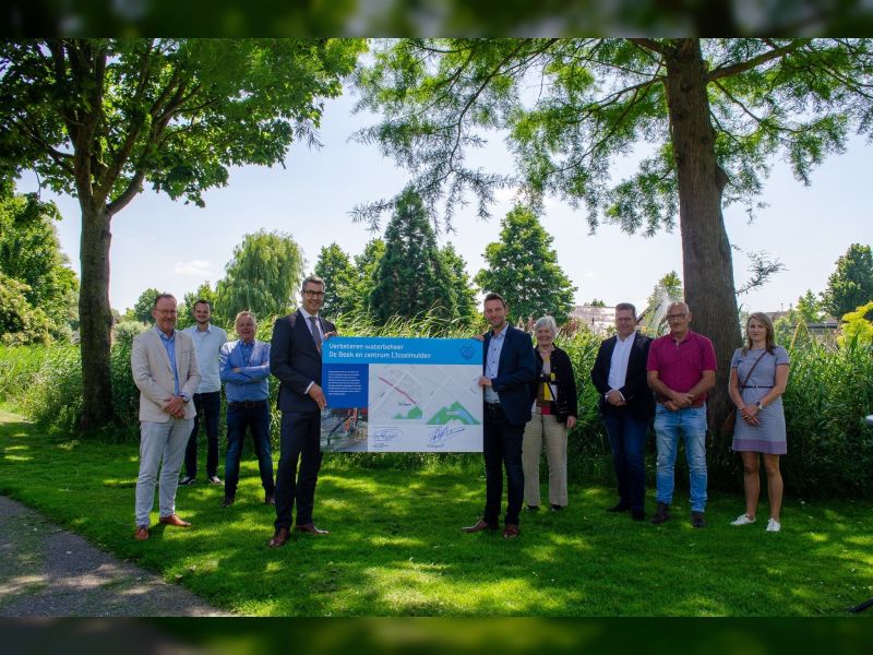 Vervanging damwanden ‘De Beek IJsselmuiden’